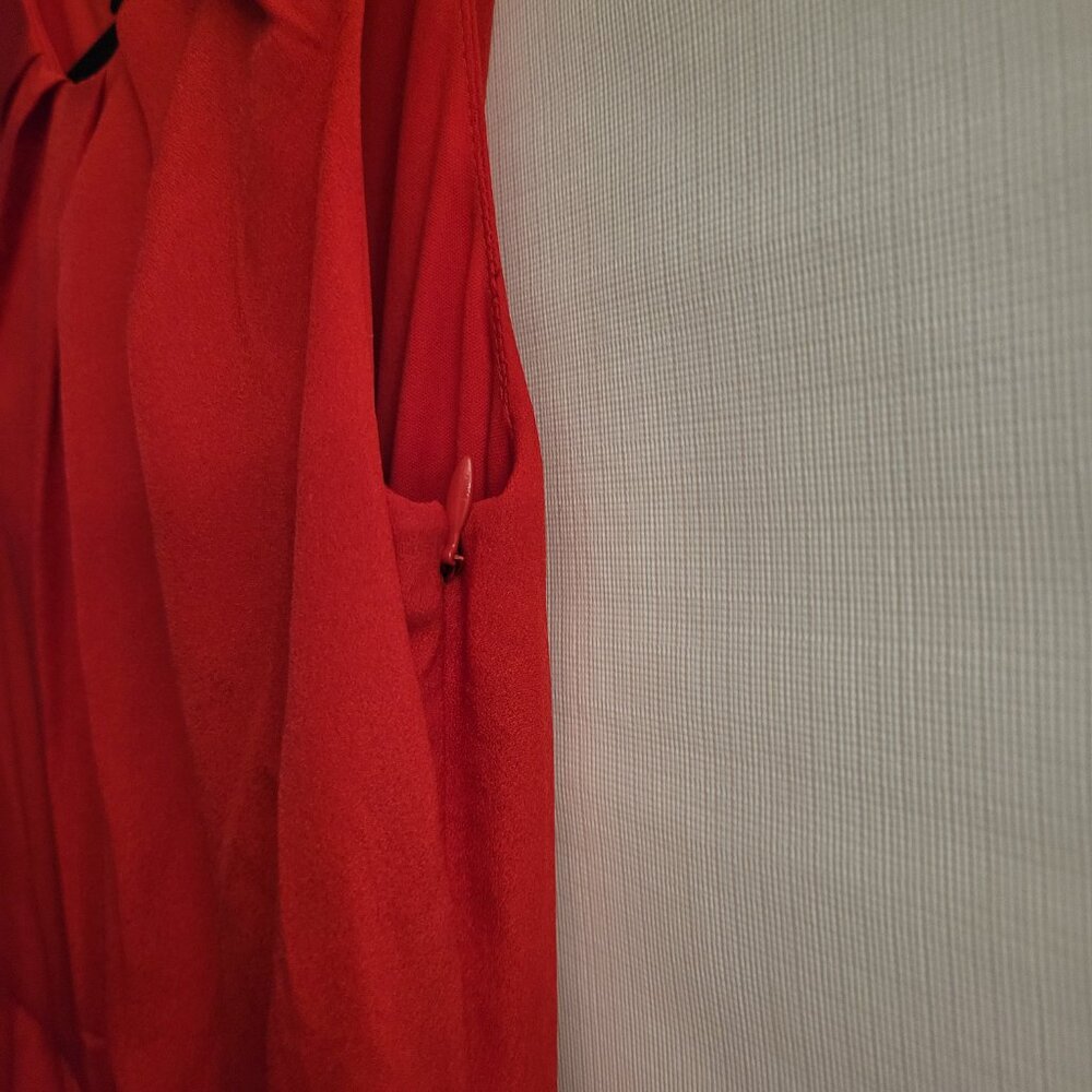 Express Keyhole Red Dress - Picture 4 of 4